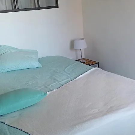 Ancienne Maison De Pêcheurs Rénovée à * Sète