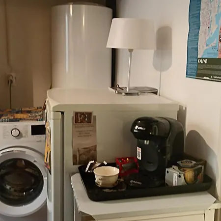 Ancienne Maison De Pêcheurs Rénovée à * Sète