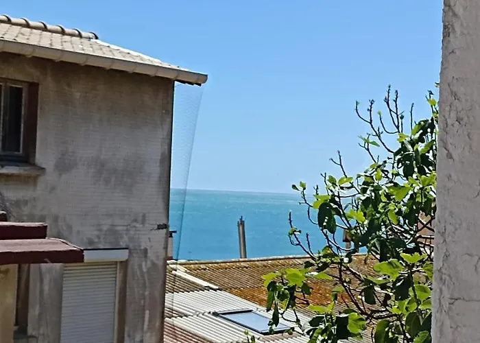 Ancienne Maison De Pêcheurs Rénovée à *