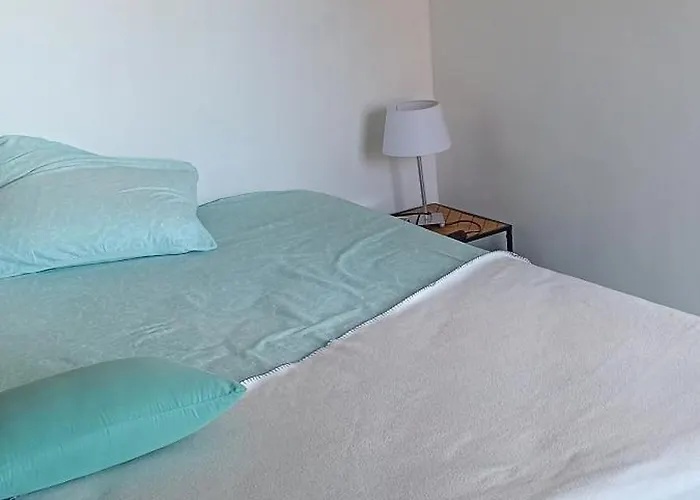 Ancienne Maison De Pêcheurs Rénovée à * Sète